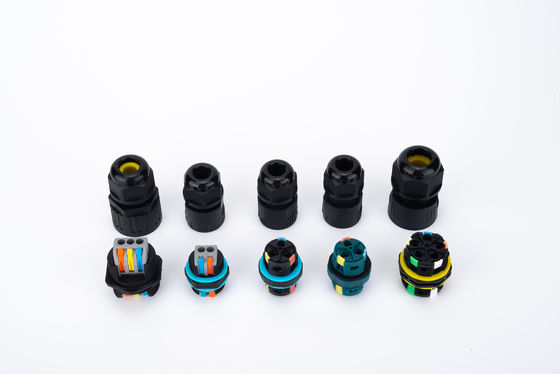 Conector de cable de alambre 32A 250VAC IP68 Impermeable Conector de 2 vías 6-12mm DIA