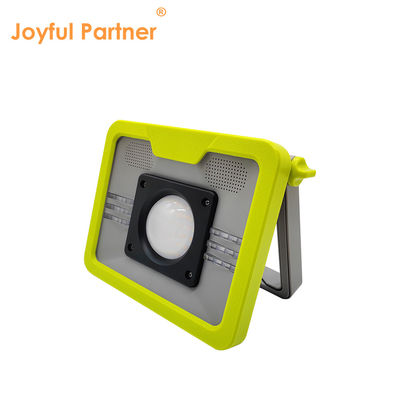 Luz de campamento solar LED portátil 4W IP65 resistente al agua SMD LED blanco frío recargable con BT para senderismo