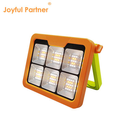 Luz de inundación solar LED portátil SMD LED IP65 a prueba de agua con control remoto Batería recargable blanca cálida 3000K